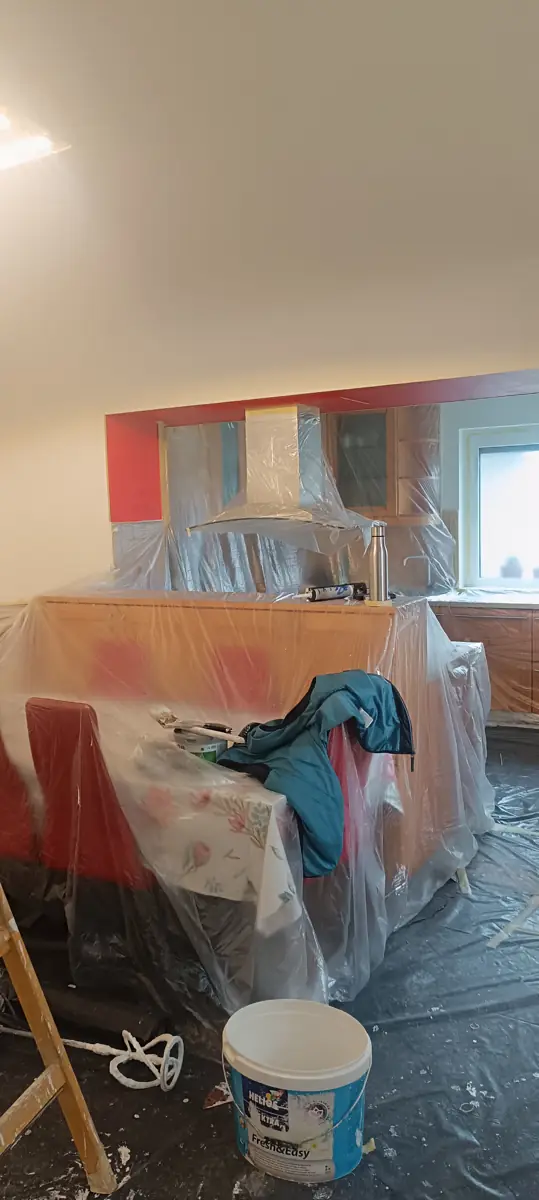 Zaščita pohištva in tal pred pleskanjem