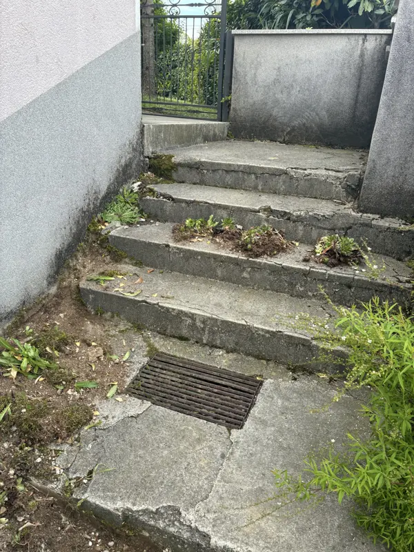 Prej: Zunanje stopnice in podest
